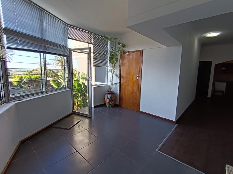 2 Bedroom Property for Sale in Humewood Eastern Cape